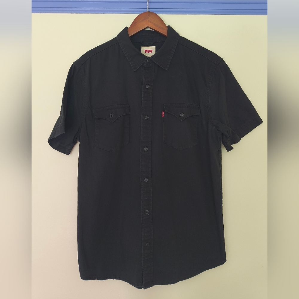 Levi's Men's Casual Black Button Down Shirt